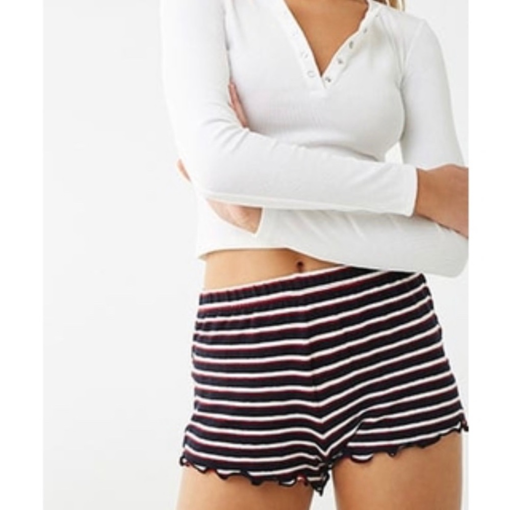 Forever 21 lettuce edge lounge shorts
